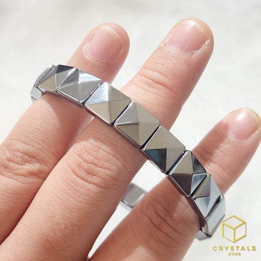 Terahertz Stone Flat Bracelet (Pyramid)