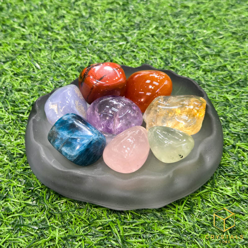Cloud Glass Plate - For Displaying Crystals