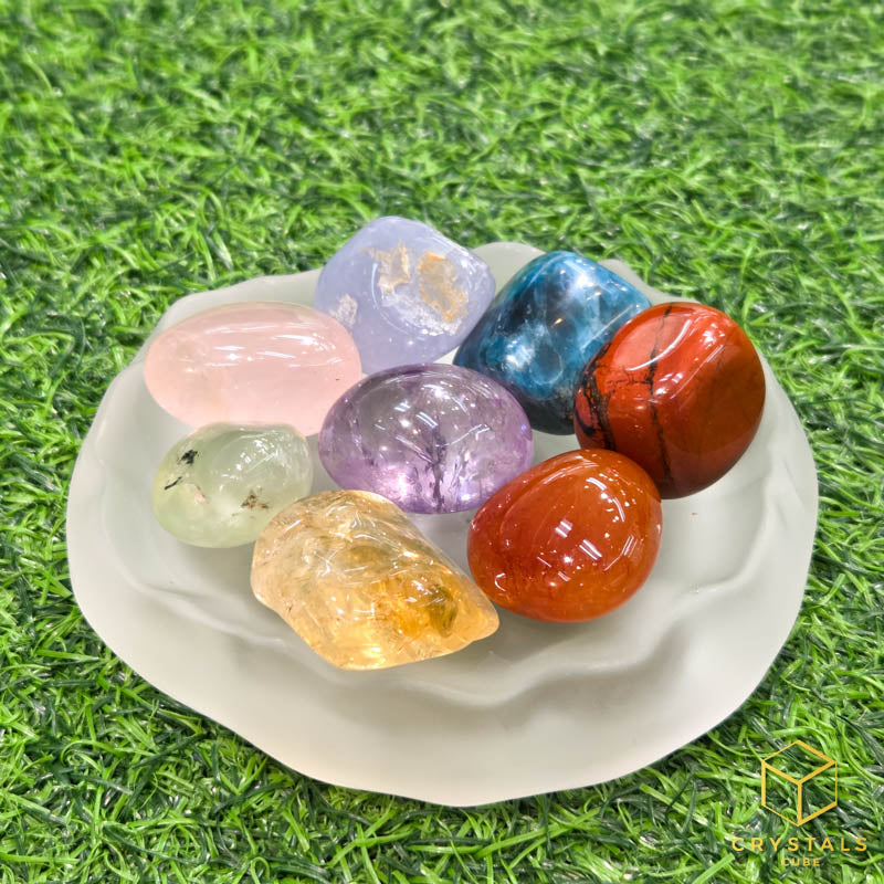 Cloud Glass Plate - For Displaying Crystals