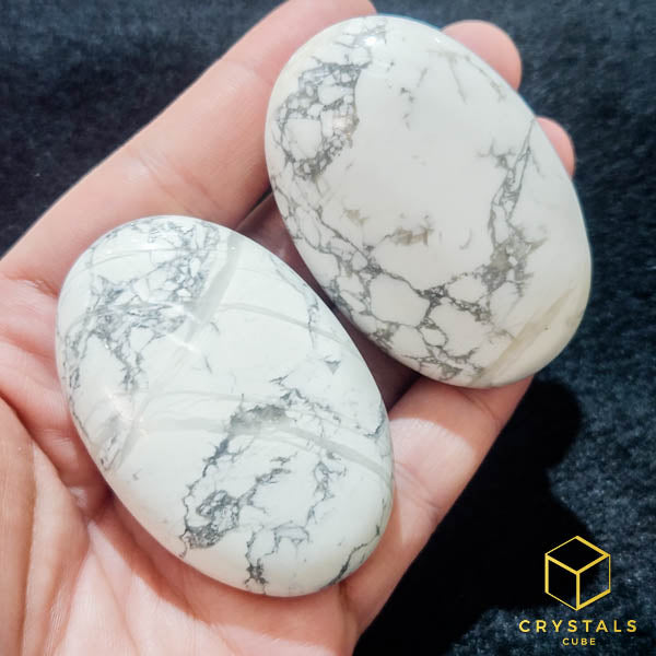 Howlite Palm Stone