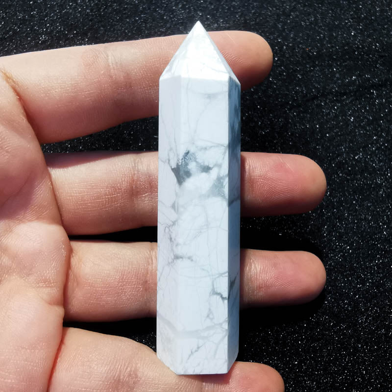 Howlite Point