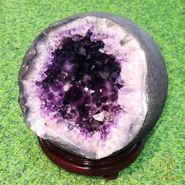 Amethyst Geode / Cave (Uruguay)