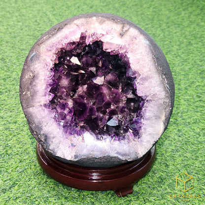 Amethyst Geode / Cave (Uruguay)
