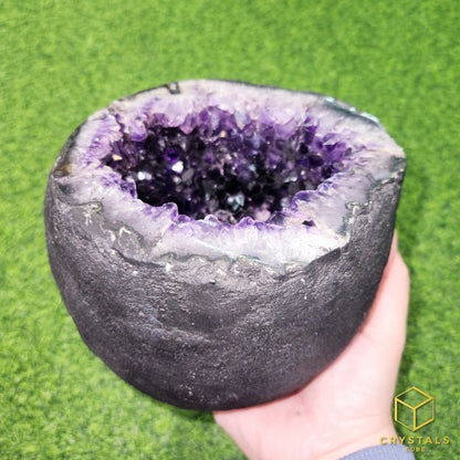 Amethyst Geode / Cave (Uruguay)