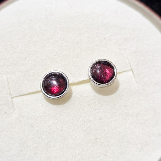 Red Garnet*** Ear Stud