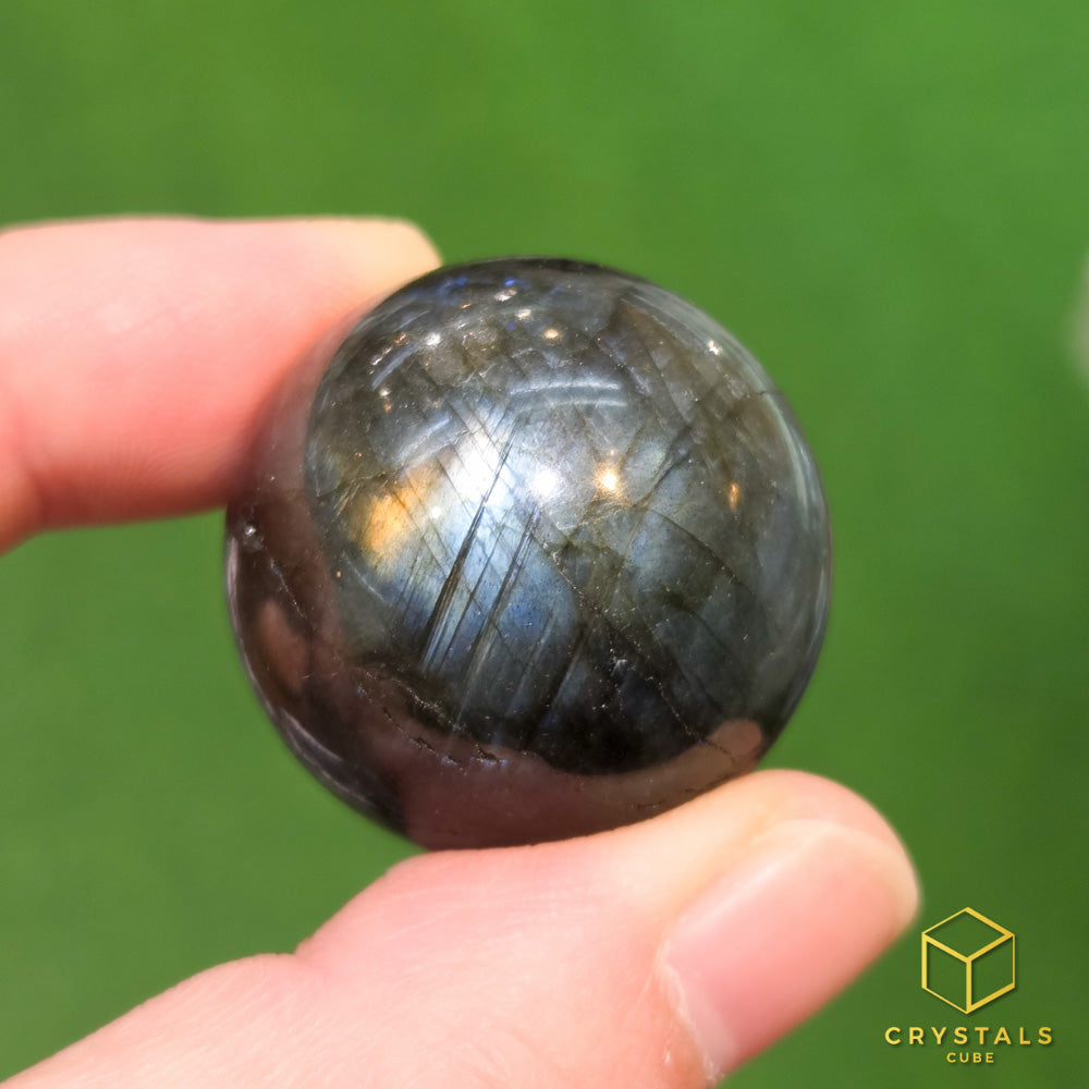 Labradorite Sphere - 3cm