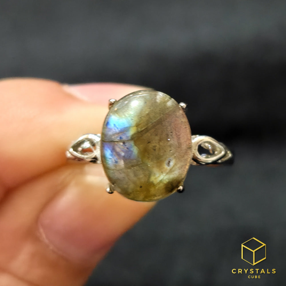 Labradorite Oval Ring