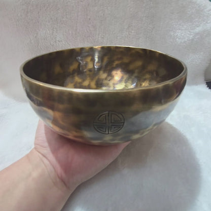 Tibetan Singing Bowl – Meditation & Sound Healing