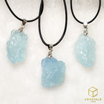 Load image into Gallery viewer, Aquamarine*** (Premium) Raw Pendant
