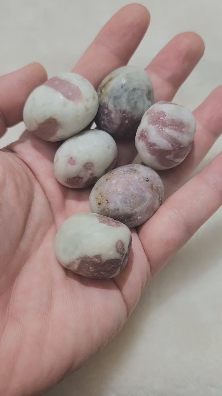 Pink Tourmaline with Quartz Tumble