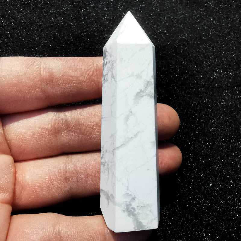 Howlite Point