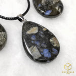 Load image into Gallery viewer, Que Sera Stone Pendant
